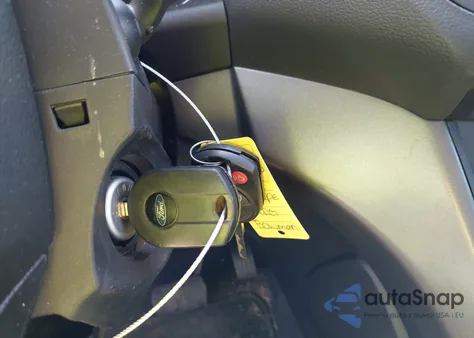 2013 Ford Escape S z USA, uszkodzony, nr VIN 1FMCU0F74DUC30480